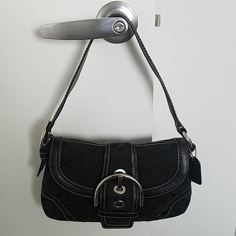 Coach signature C hobo purse black